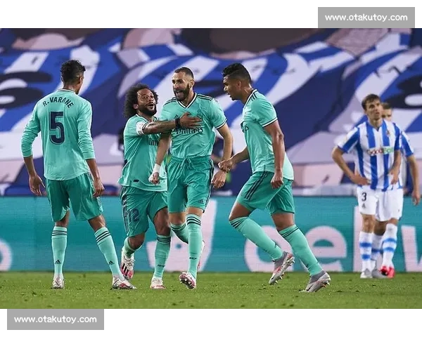 西甲最新比分盘点焦点对决与积分榜走势全面解析展望未来赛程走势